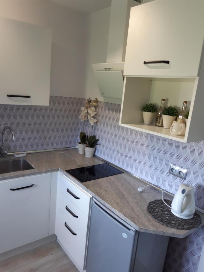 Maly Apartamencik Teo Rewal Exterior photo